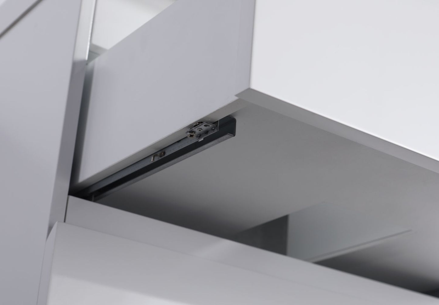 Waterpar® 23.74 in. L x 19.7 in. W x 21.65 in. H White Bathroom Cabinet with Single Resin Sink