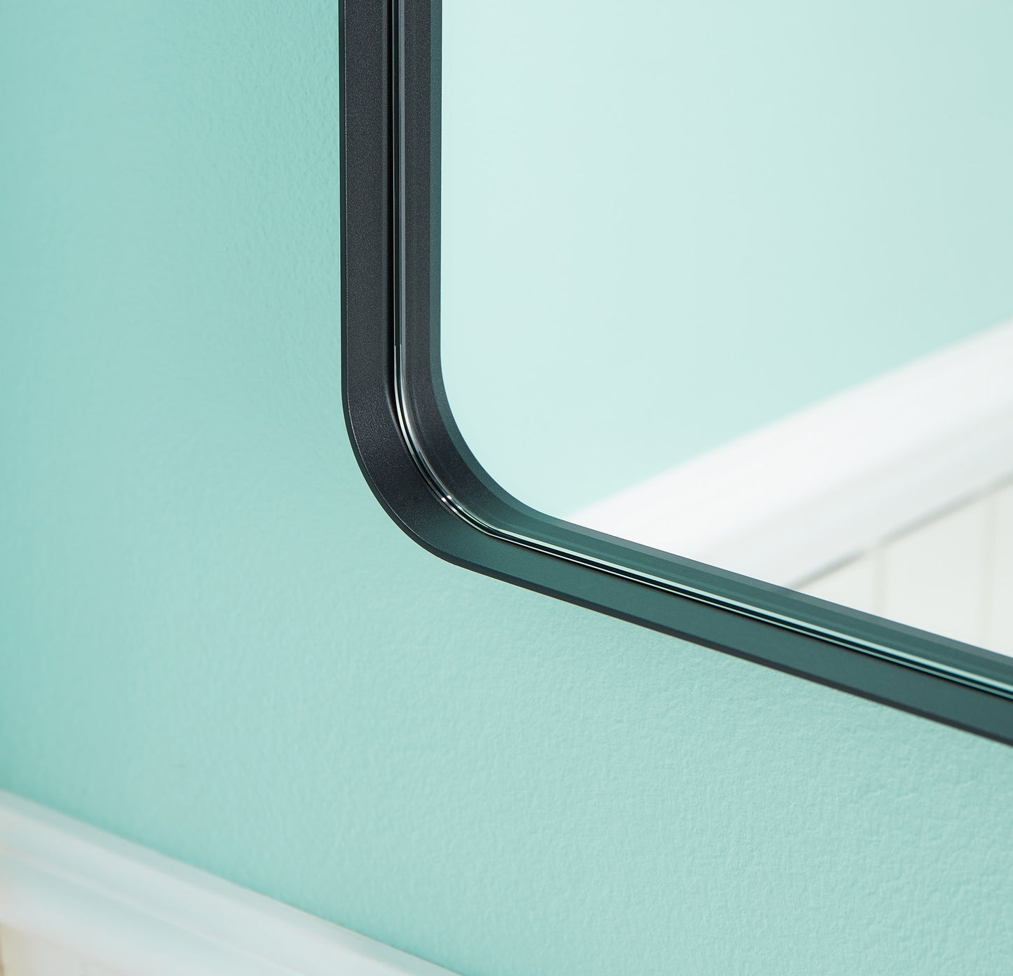 Waterpar® 24-in W x 36-in H Matte Black Alumi Bathroom Mirror with Vanity Light