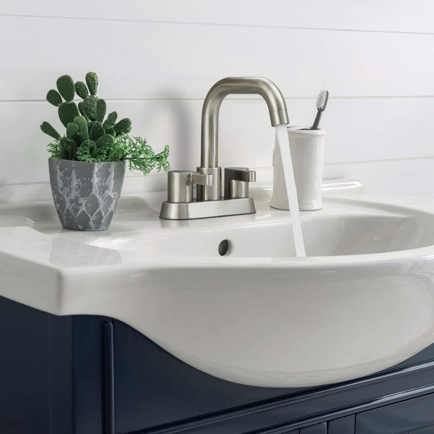 Waterpar® 4 in. Centerset Double Handle Bathroom Faucet with Pop-up Drain and ‎Supply Hose